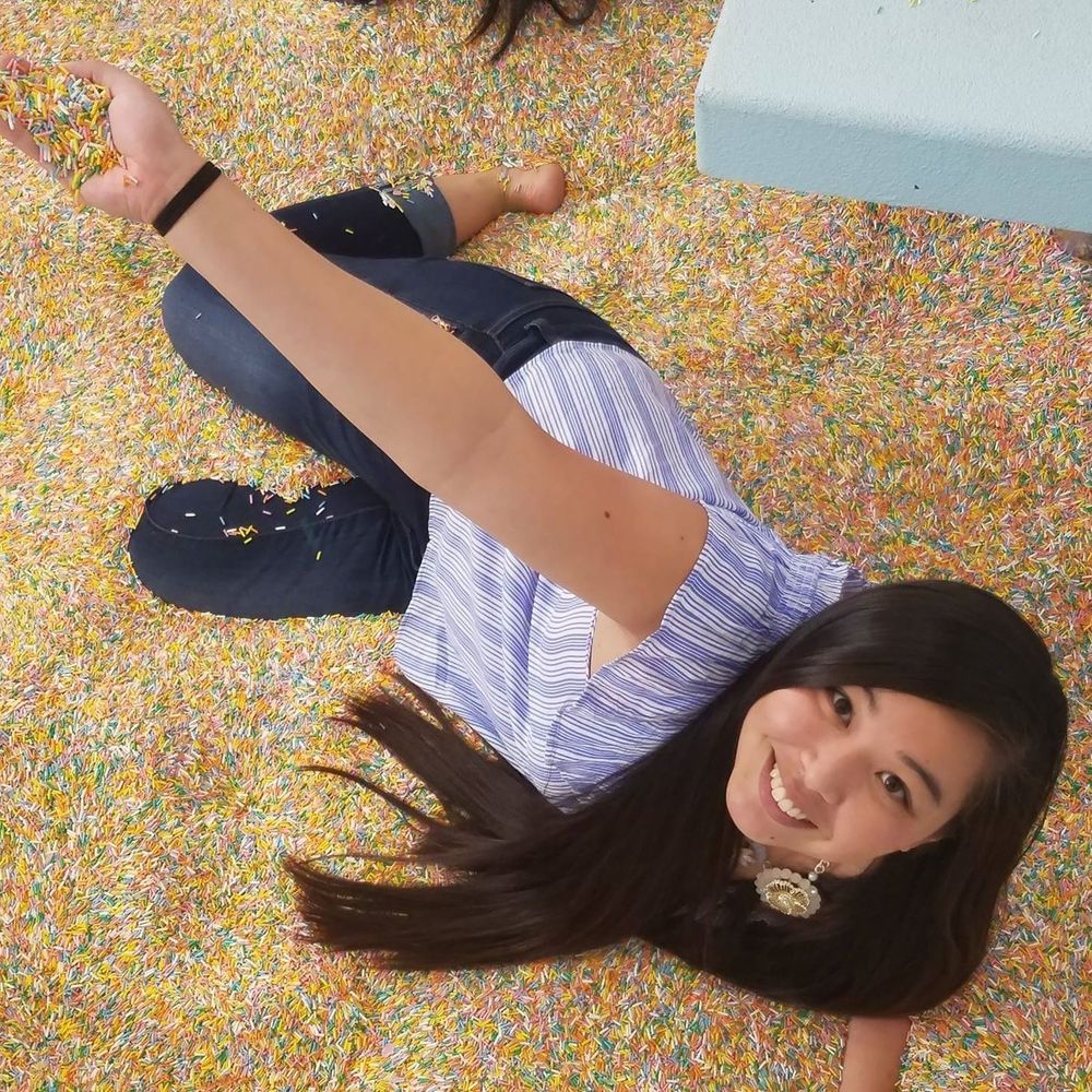 Meet your Posher, Crystal